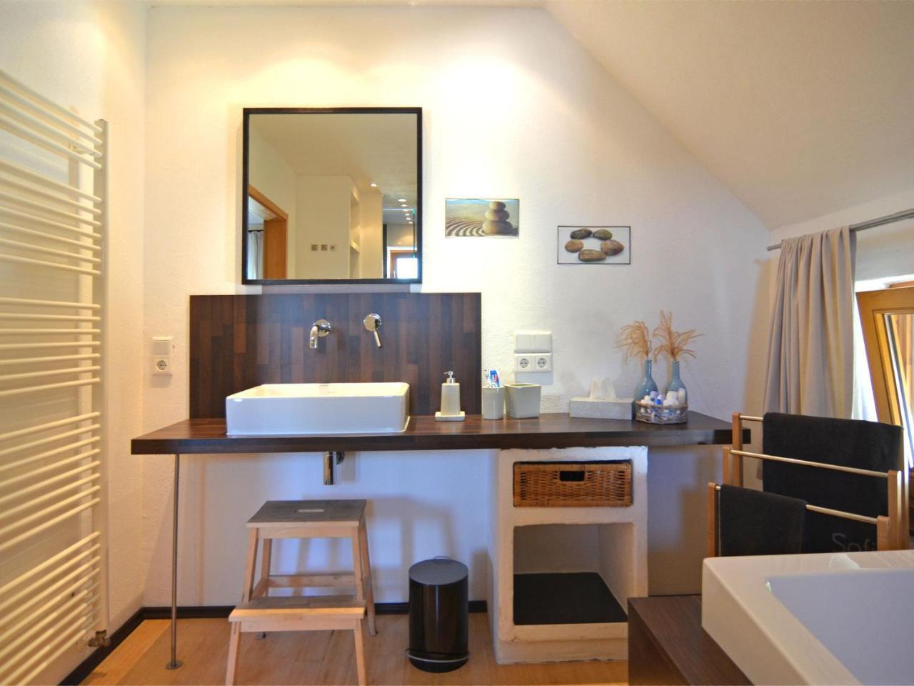 Apartment In Eslohe With Terrace Buitenkant foto