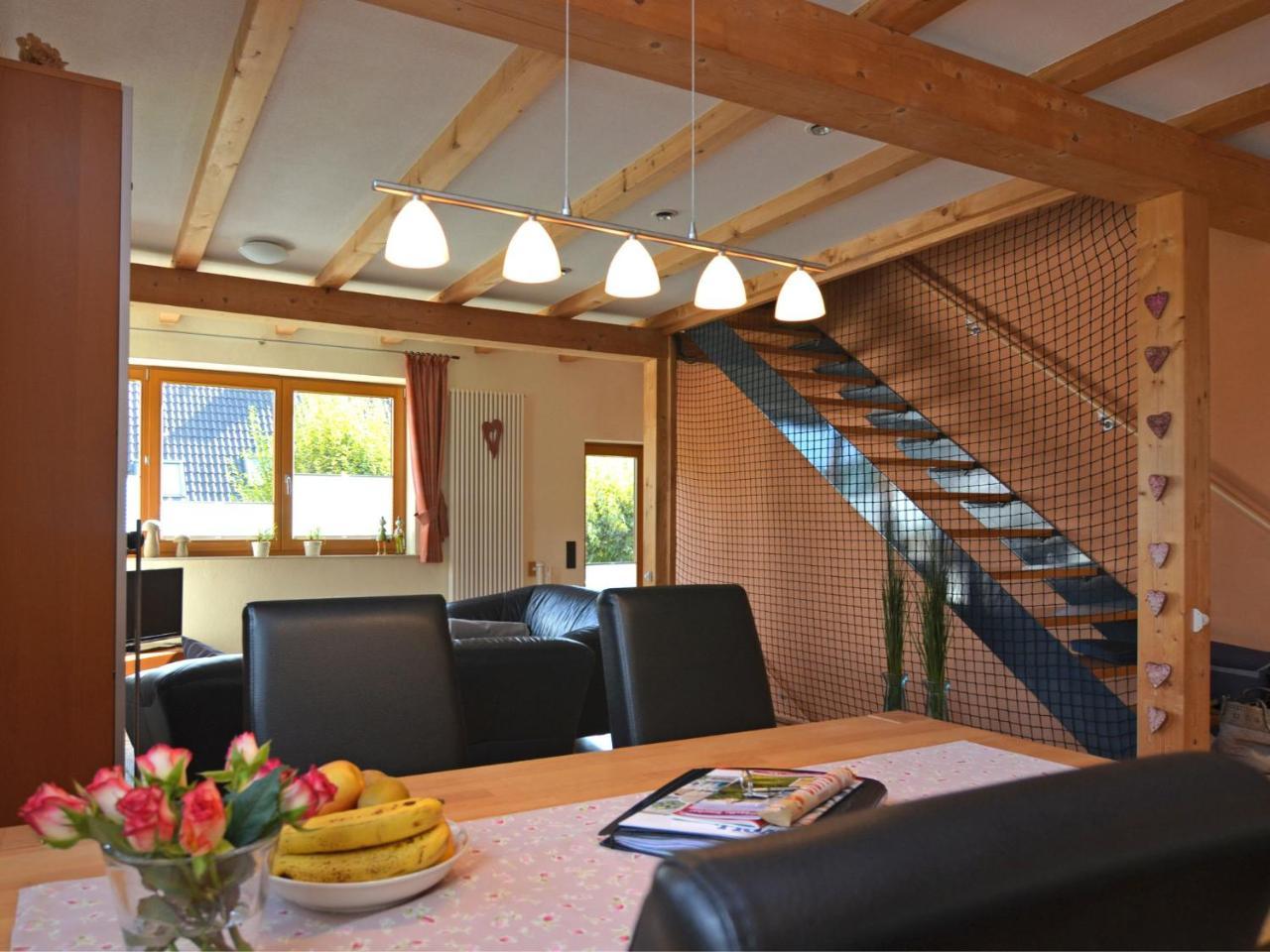 Apartment In Eslohe With Terrace Buitenkant foto